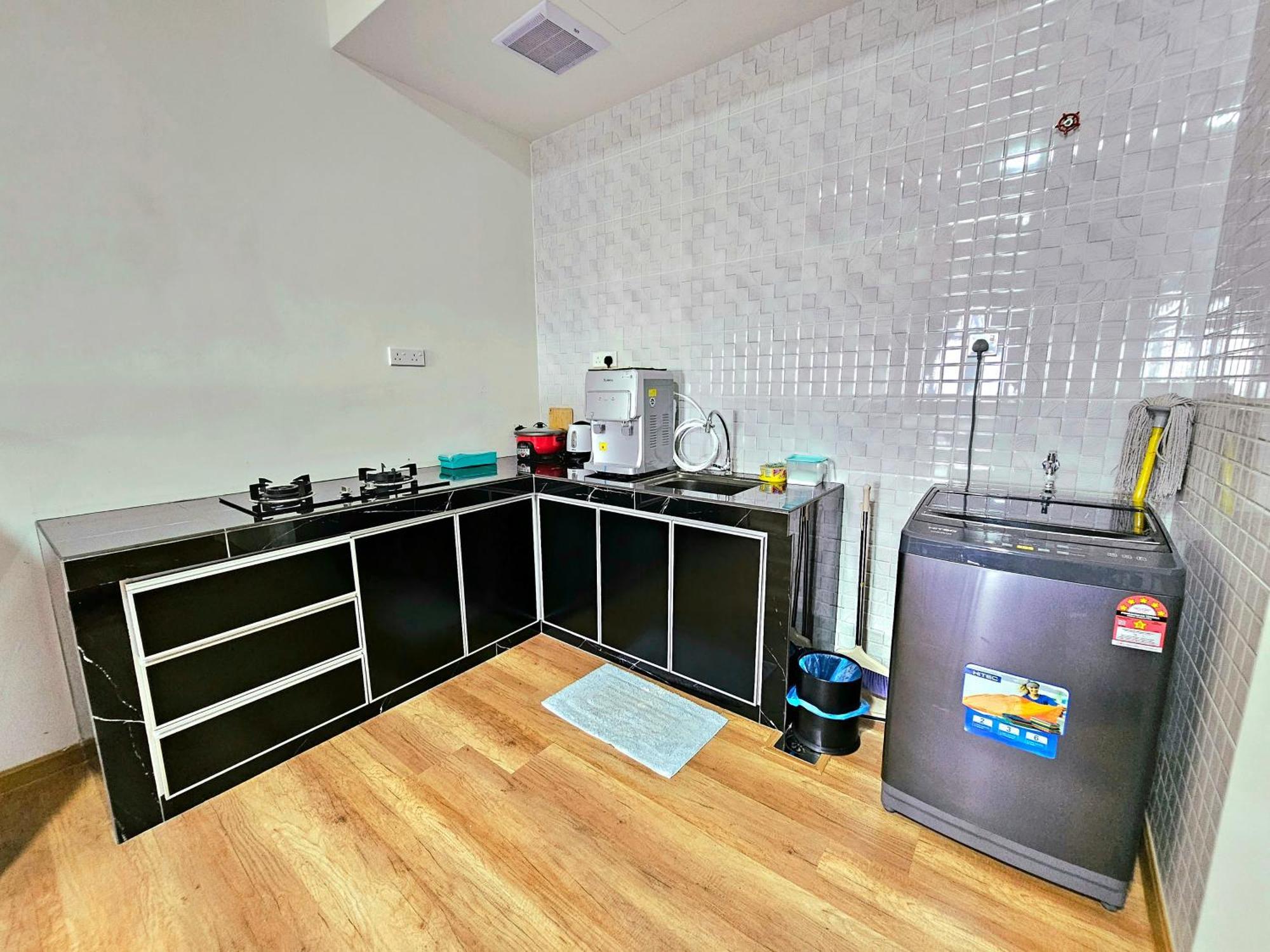 Quartz Residence - Melaka ภายนอก รูปภาพ